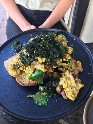 Daisy scramble at Dear Daisy in Forestville