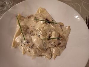 Ravioli funghi at Felice Ristorante Pizzeria in Lucca