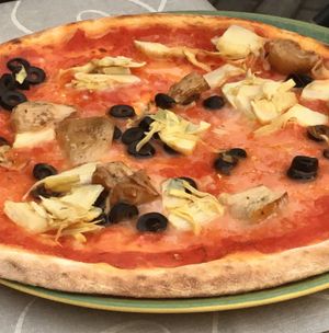 Vegan Pizza at Felice Ristorante Pizzeria in Lucca