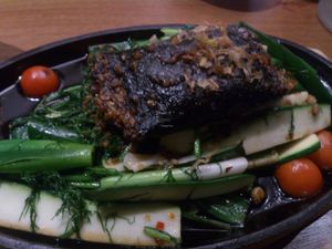 Crispy (not burned) tofu in seaweed at Soy in Berlin