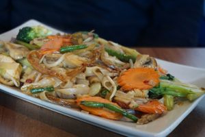Fried noodles at Soy in Berlin