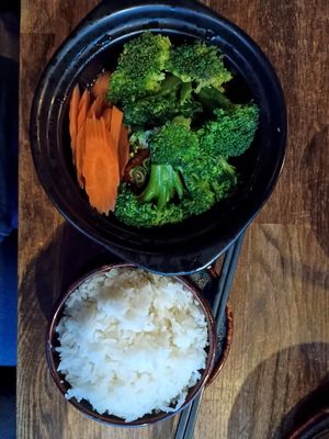 Rice with seitan and veggies in sweet and sour sauce at Soy in Berlin
