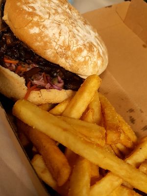 Pulled mushroom burger (yum) at Livefast Cafe in Halls Gap