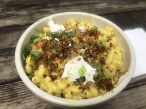 Mac n cheeze with peas at Fru Fru Terra in Portland