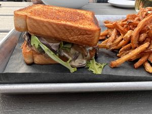 Mushroom melt and friesd  at Crooked Ewe Brewery and Ale House in South Bend