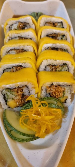 Mango sushi rolls at Qi Fu Healthy Park VegeHouse 7 福健康素食园 in Skudai