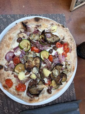 Zappa: mozzarella di riso e verdure fresche   at Pizzeria Prima O Poi  in Rimini