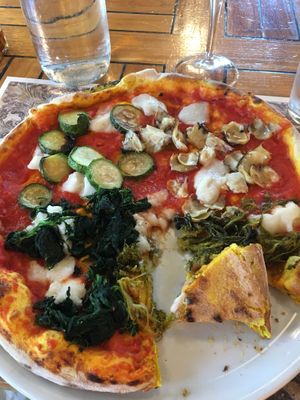 Quattro stagioni pizza—zucchini, artichoke, spinach, and I can’t remember the 4th at Pizzeria Prima O Poi  in Rimini