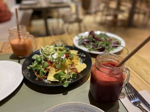 Nachos & Rawvioli at BodhiGreen Vegetariano in Alicante
