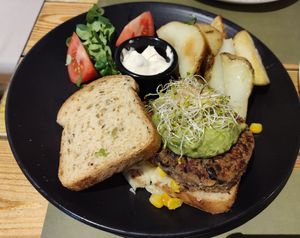 Burguer #Veganuary at BodhiGreen Vegetariano in Alicante