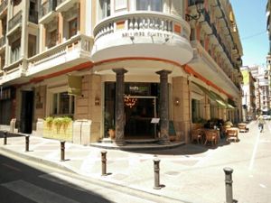 Restaurant at BodhiGreen Vegetariano in Alicante