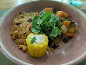 Main: Jamaican curry (totally unspiced but really good anyway) at BodhiGreen Vegetariano in Alicante