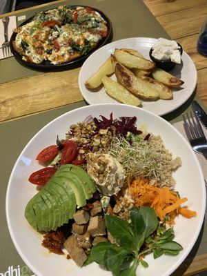 Super energy bowl and potato wedges with Vegan mayo  at BodhiGreen Vegetariano in Alicante
