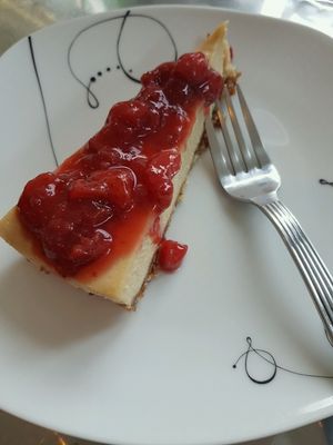 the cheesecake at Purolove Vegan Gourmet in Panama City