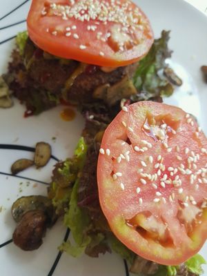 the burger at Purolove Vegan Gourmet in Panama City