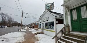 Exterior of The Holy Donut at The Holy Donut - Park Ave in Portland
