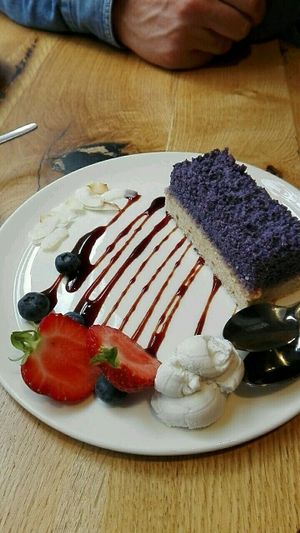 blueberry cheesecake at Henderson's Vegan in Edinburgh