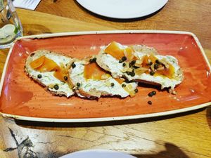 curried carrot bruschetta at Henderson's Vegan in Edinburgh