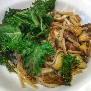 mushroom and kale linguine at Henderson's Vegan in Edinburgh