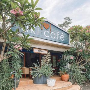 outside at Uki Cafe in Uki