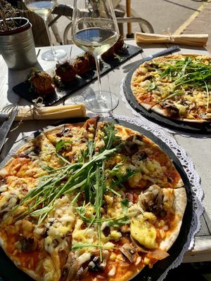 Truffle pizza (Vegan)  at Organic Market and Food in Marbella