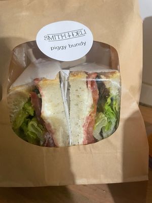 Piggy bundy at Smith & Deli in Collingwood
