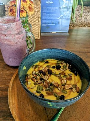 Millet Pumpkin Porridge + Antioxidant Smoothie at Smoothie Shop in Jimbaran