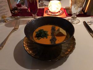 Roasted red capsicum and fresh mint soup at Tudore Tranquility in Tokyo