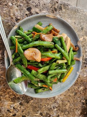 Green beans at Green Veggie 天然齋 in Hong Kong Island