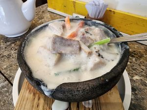 Taro hot pot at Green Veggie 天然齋 in Hong Kong Island