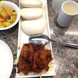 half order of BBQ veggie pork buns at Green Veggie 天然齋 in Hong Kong Island