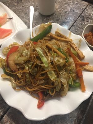 stir fried  noodles with veggie chicken and vegetables at Green Veggie 天然齋 in Hong Kong Island
