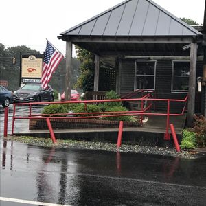 Side view at Van Rensselaer's in South Wellfleet