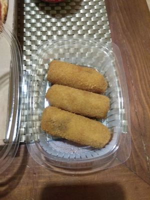 Croquetas de shiitake at La Cuchara Veggie in A Coruna