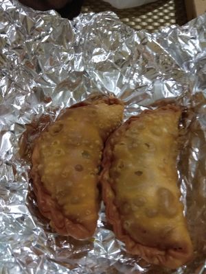 Empanadillas de zorza at La Cuchara Veggie in A Coruna