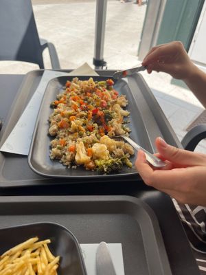 Wok de Quinoa at La Cuchara Veggie in A Coruna