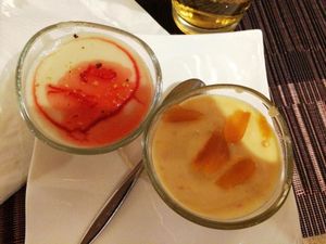 M'hallabiyé (cream with orange blossom and candied rose petals from Lebanon)
- similar with apricots at L'Arbousier in Nimes