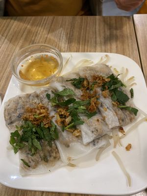 Dumplings   at Vege Saveurs in Paris