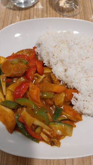 Vegan pork satay at Vege Saveurs in Paris