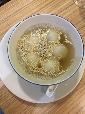 Boulettes de riz gluant  at Vege Saveurs in Paris