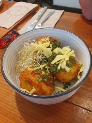 Arancini balls at Veggie Vie in Adelaide