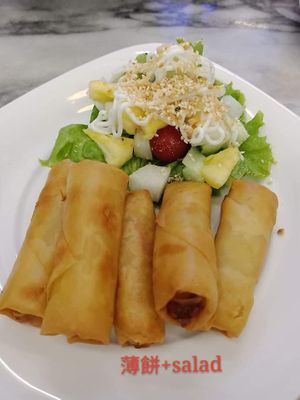薄饼+salad at Ruyifang 如意坊 - Nibong tebal in Nibong Tebal