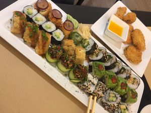 Vegan sushi for 1 at Teppan in Porto