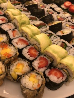 Vegan sushi platter (close up) at Teppan in Porto