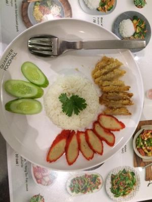 rice and mock meat at Walee - EM Quartier in Bangkok
