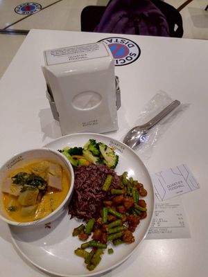 Not quite enough to fill me up, but plenty of flavor and variety. at Walee - EM Quartier in Bangkok