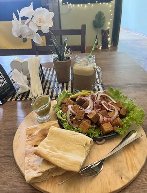 И снова тофу барбекю и айс американо  at Kiwi Vegan Cafe in Tbilisi