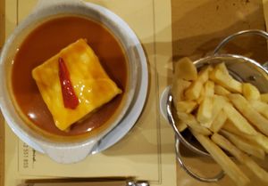 Wheat gluten francesinha at Francesinhas Al Forno da Baixa in Porto