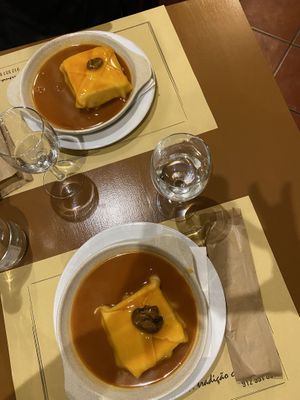 Vegan francesinha  at Francesinhas Al Forno da Baixa in Porto