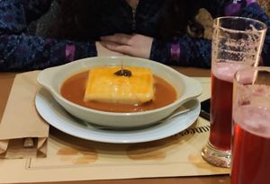 Francesinhas de tofu at Francesinhas Al Forno da Baixa in Porto